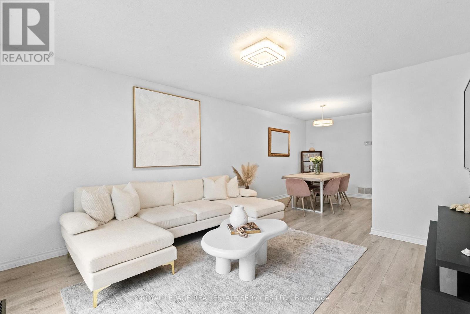 Property at 1504 KENILWORTH CRESCENT image 3