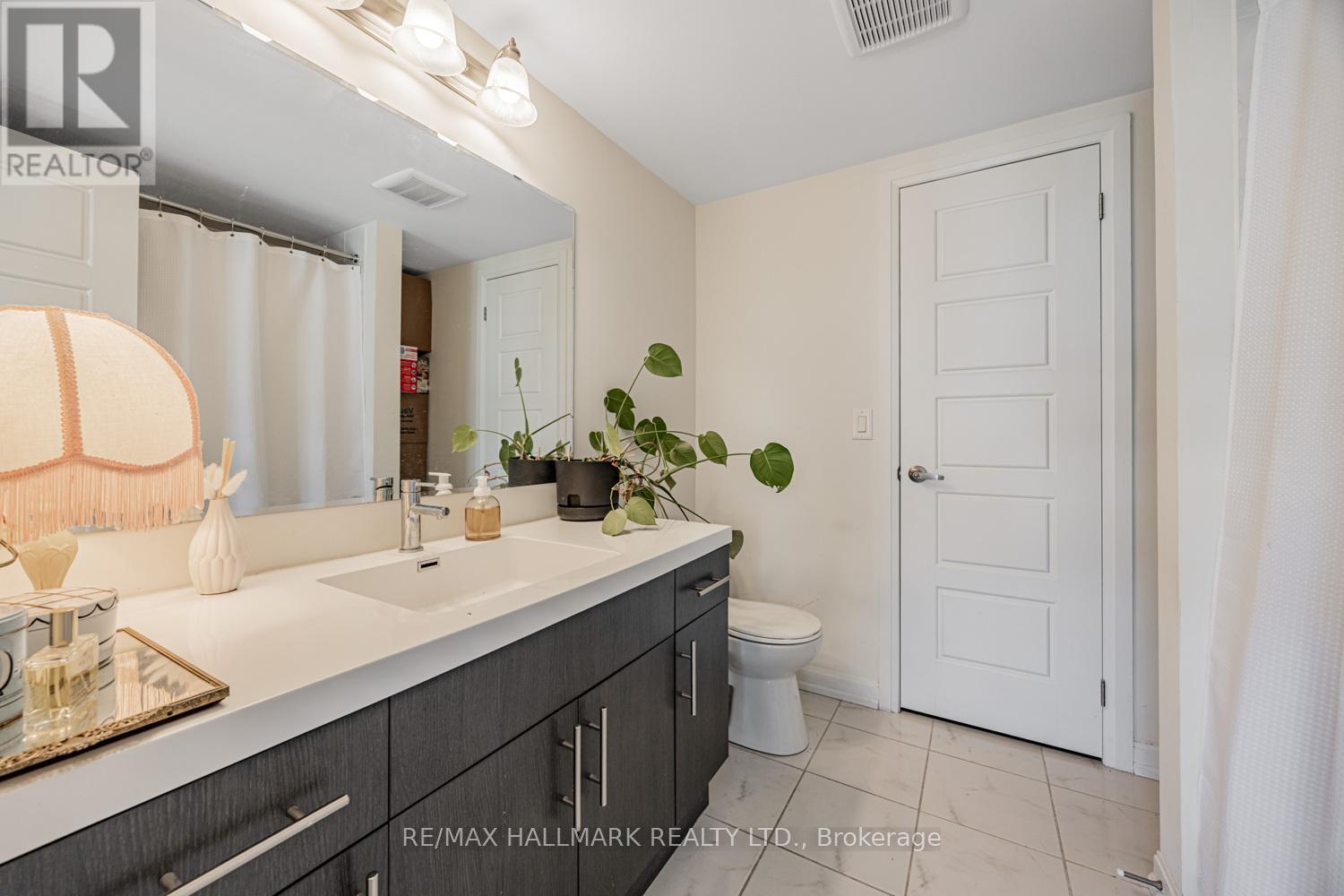 11 Caroline Carpenter Grove, Toronto, Ontario  M3K 0B1 - Photo 14 - W12357190