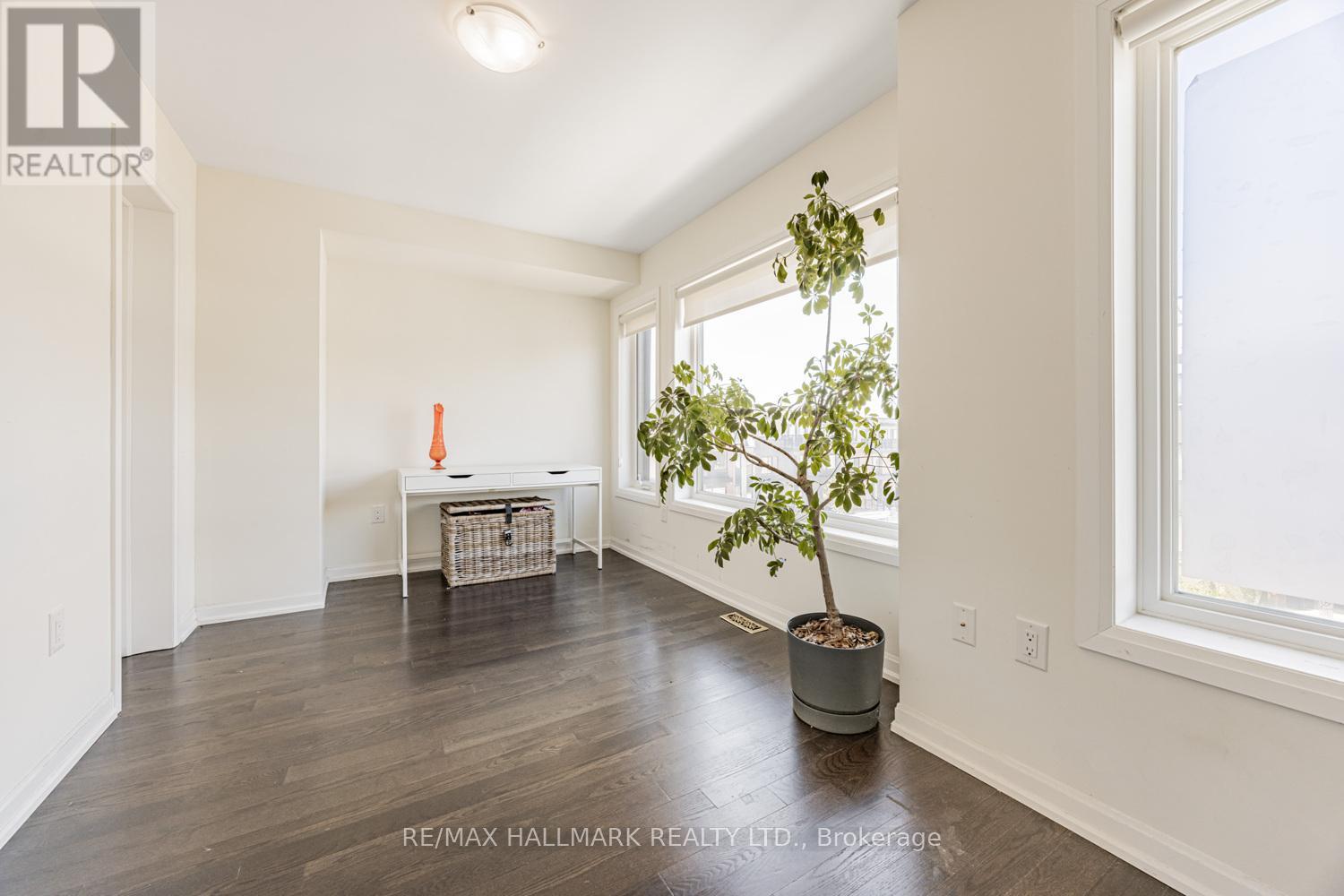 11 Caroline Carpenter Grove, Toronto, Ontario  M3K 0B1 - Photo 15 - W12357190