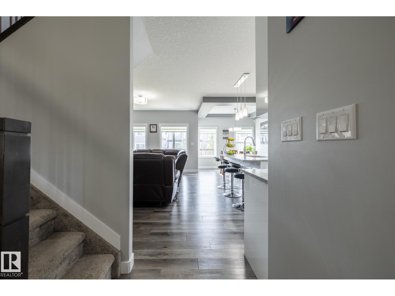 9327 Cooper Bend Bn Sw, Edmonton, Alberta  T6W 4A4 - Photo 11 - E4454040
