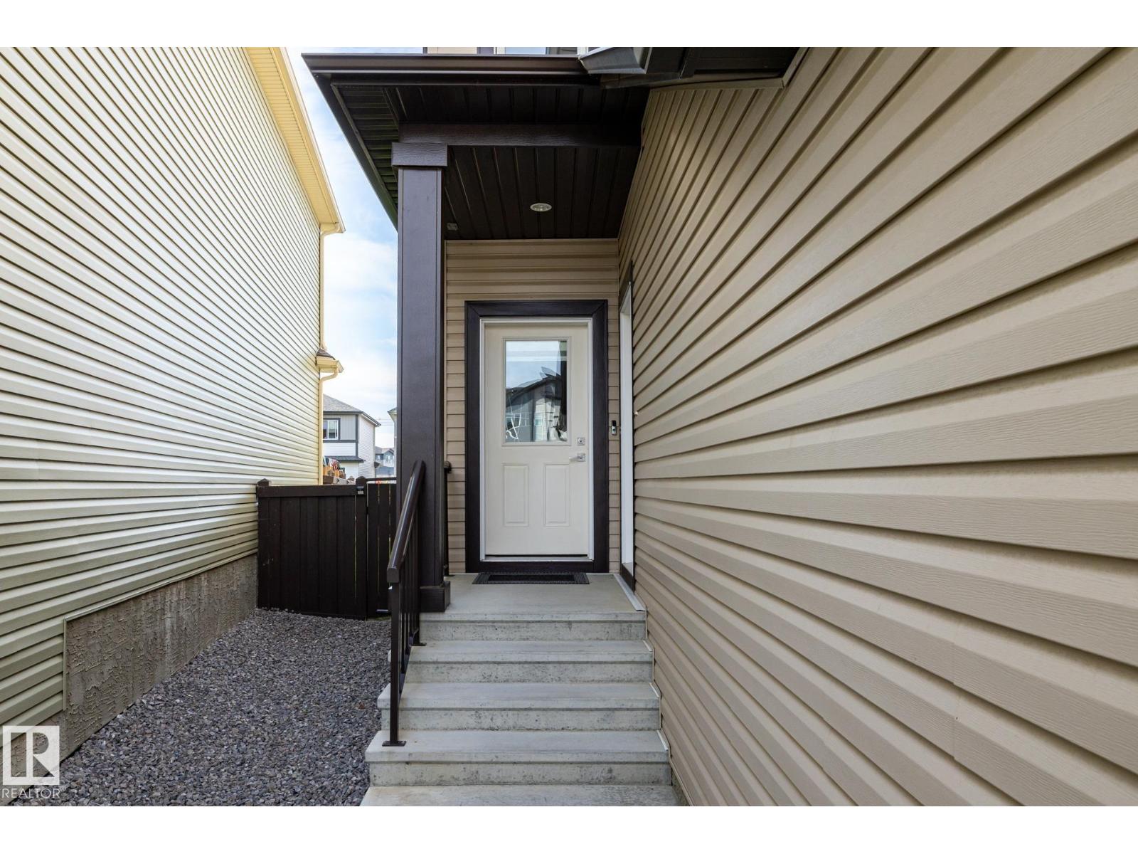 9327 Cooper Bend Bn Sw, Edmonton, Alberta  T6W 4A4 - Photo 2 - E4454040