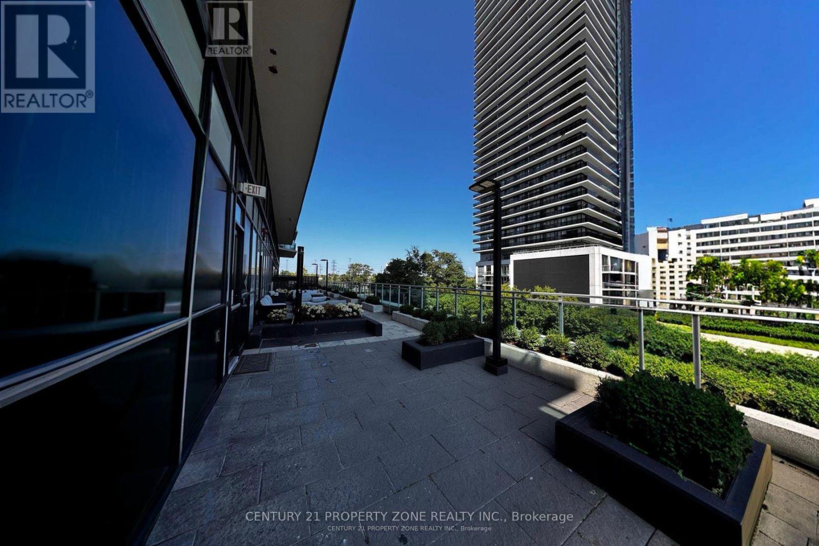 1310 - 33 SHORE BREEZE DRIVE, Toronto, Ontario
