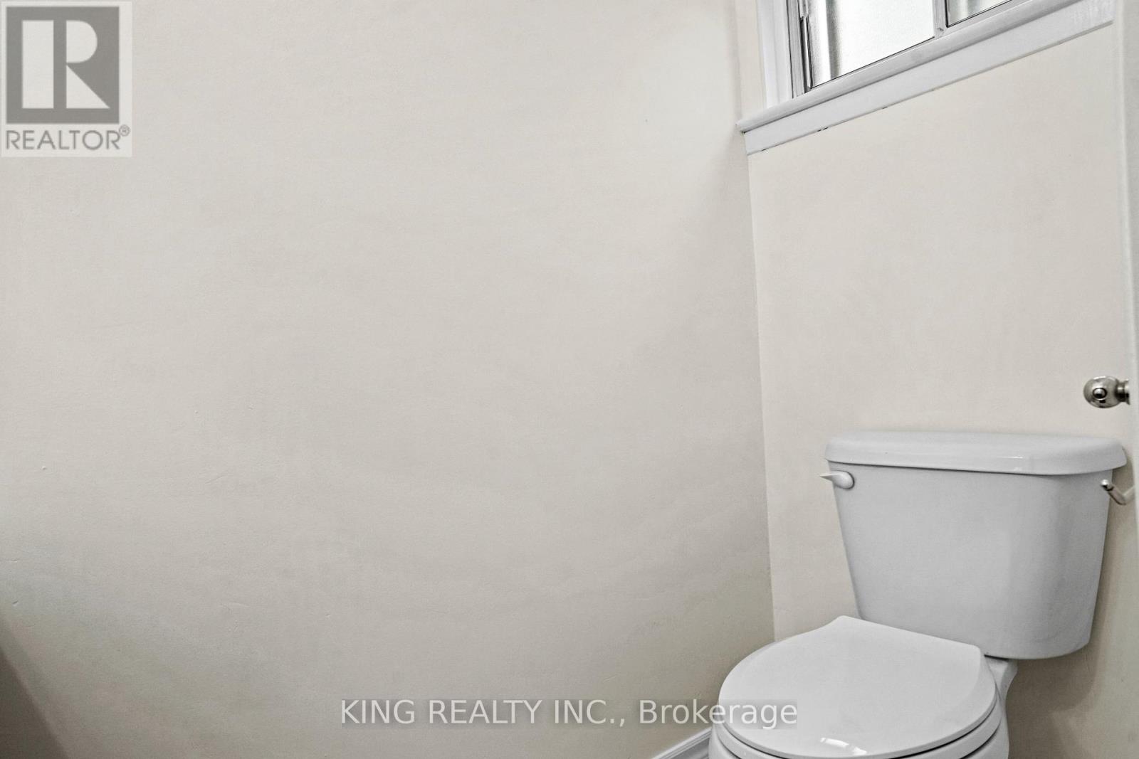 16 Wimbledon Court, Brampton (Brampton North), Ontario  L6V 2S4 - Photo 22 - W12356073