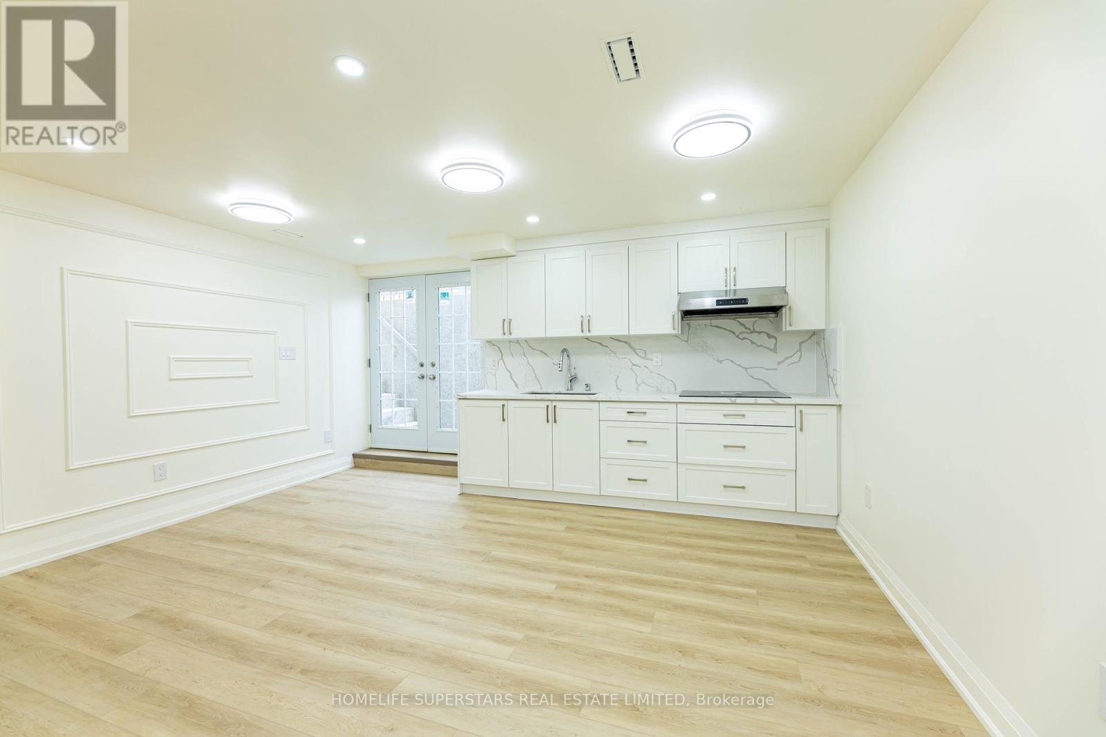 211 Granite Ridge Trail, Hamilton, Ontario  L8B 1Z1 - Photo 43 - X12356016