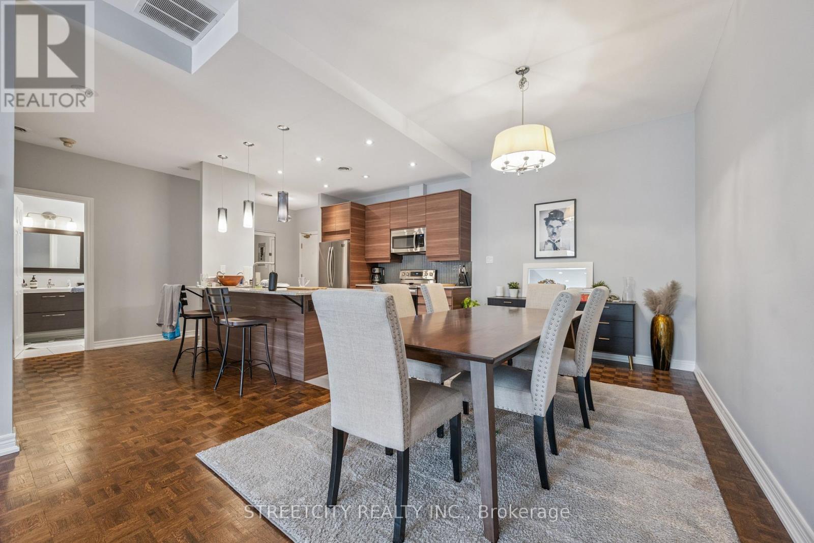 837 Dundas Street W, Toronto (Trinity-Bellwoods), Ontario  M6J 1V4 - Photo 13 - C12357395