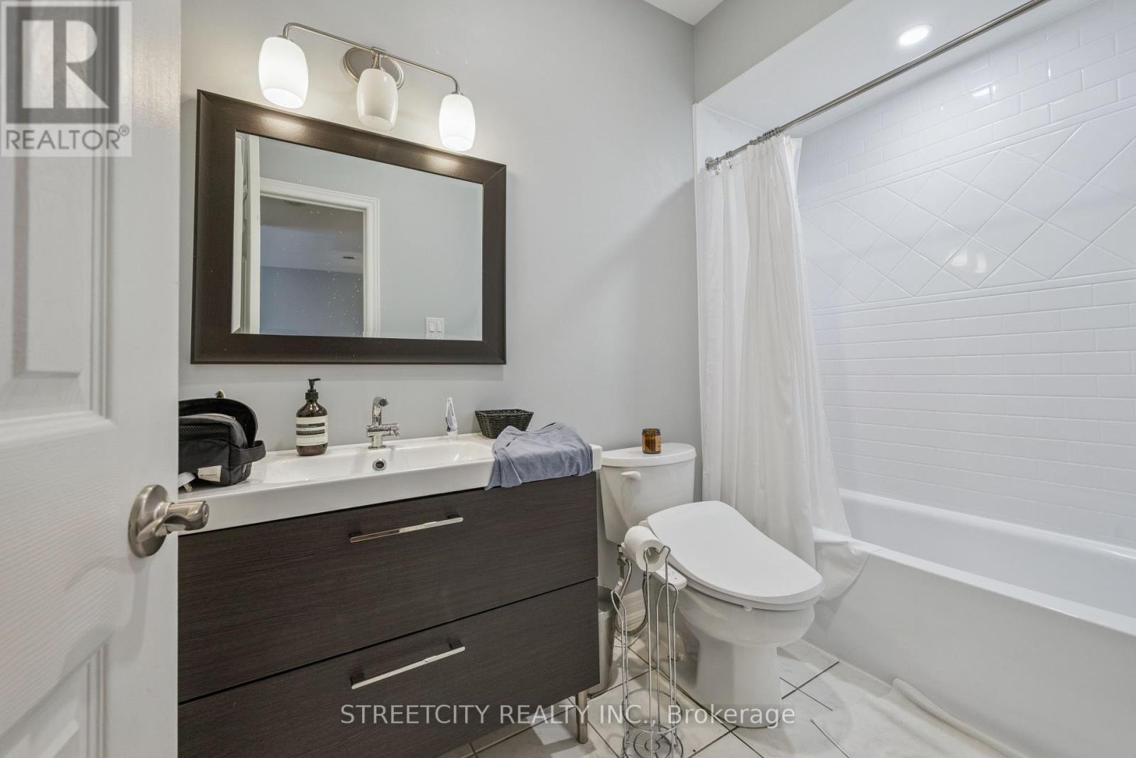 837 Dundas Street W, Toronto (Trinity-Bellwoods), Ontario  M6J 1V4 - Photo 15 - C12357395
