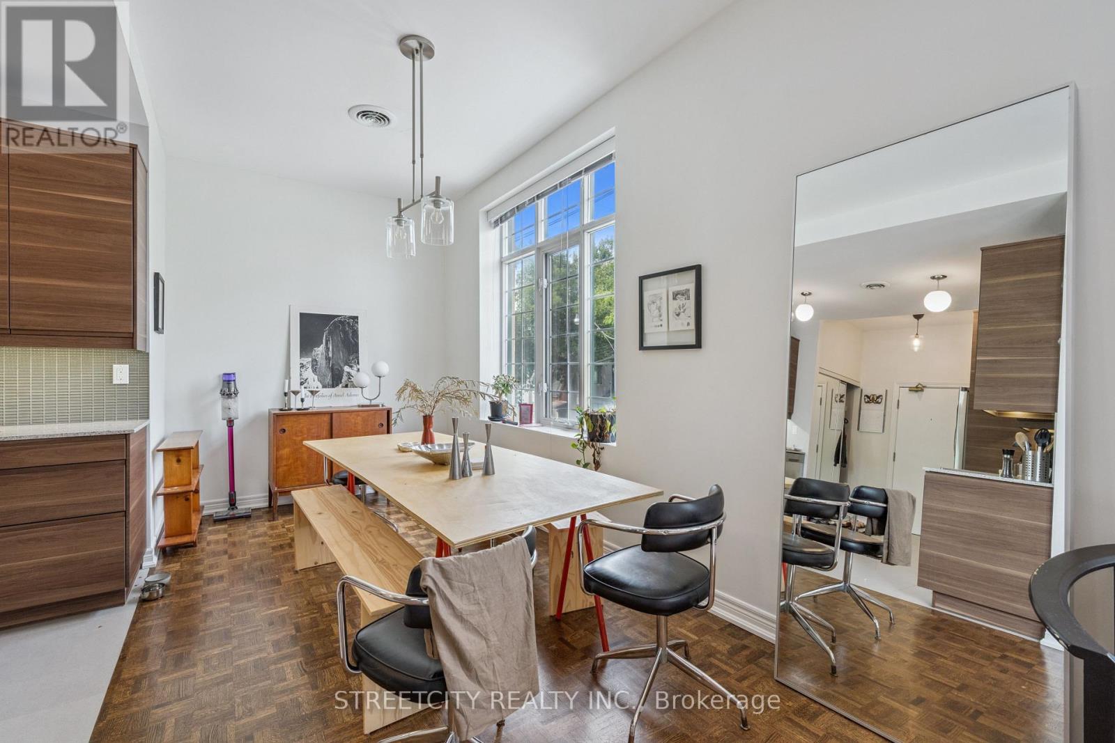 837 Dundas Street W, Toronto (Trinity-Bellwoods), Ontario  M6J 1V4 - Photo 21 - C12357395