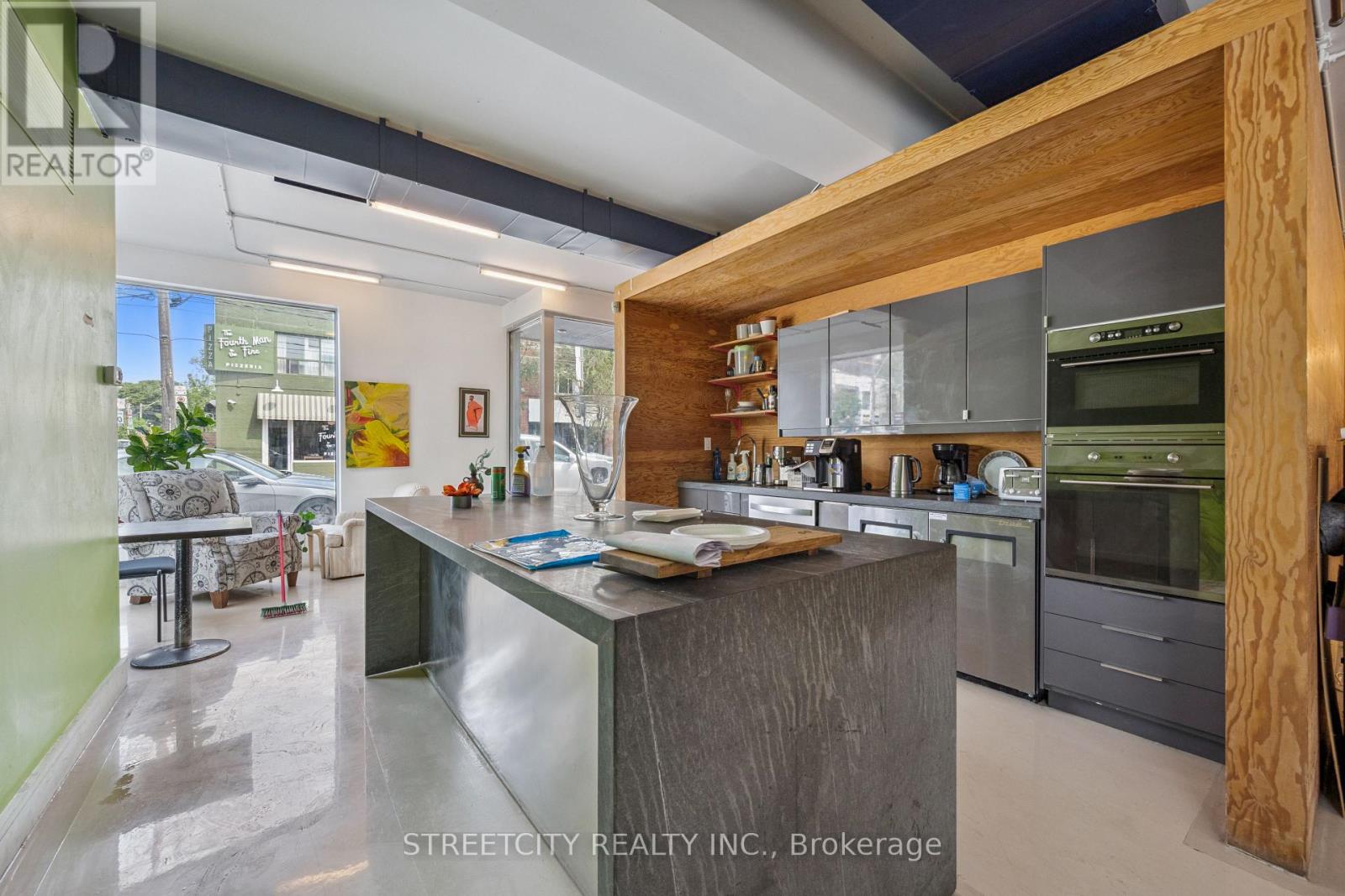 837 Dundas Street W, Toronto (Trinity-Bellwoods), Ontario  M6J 1V4 - Photo 6 - C12357395