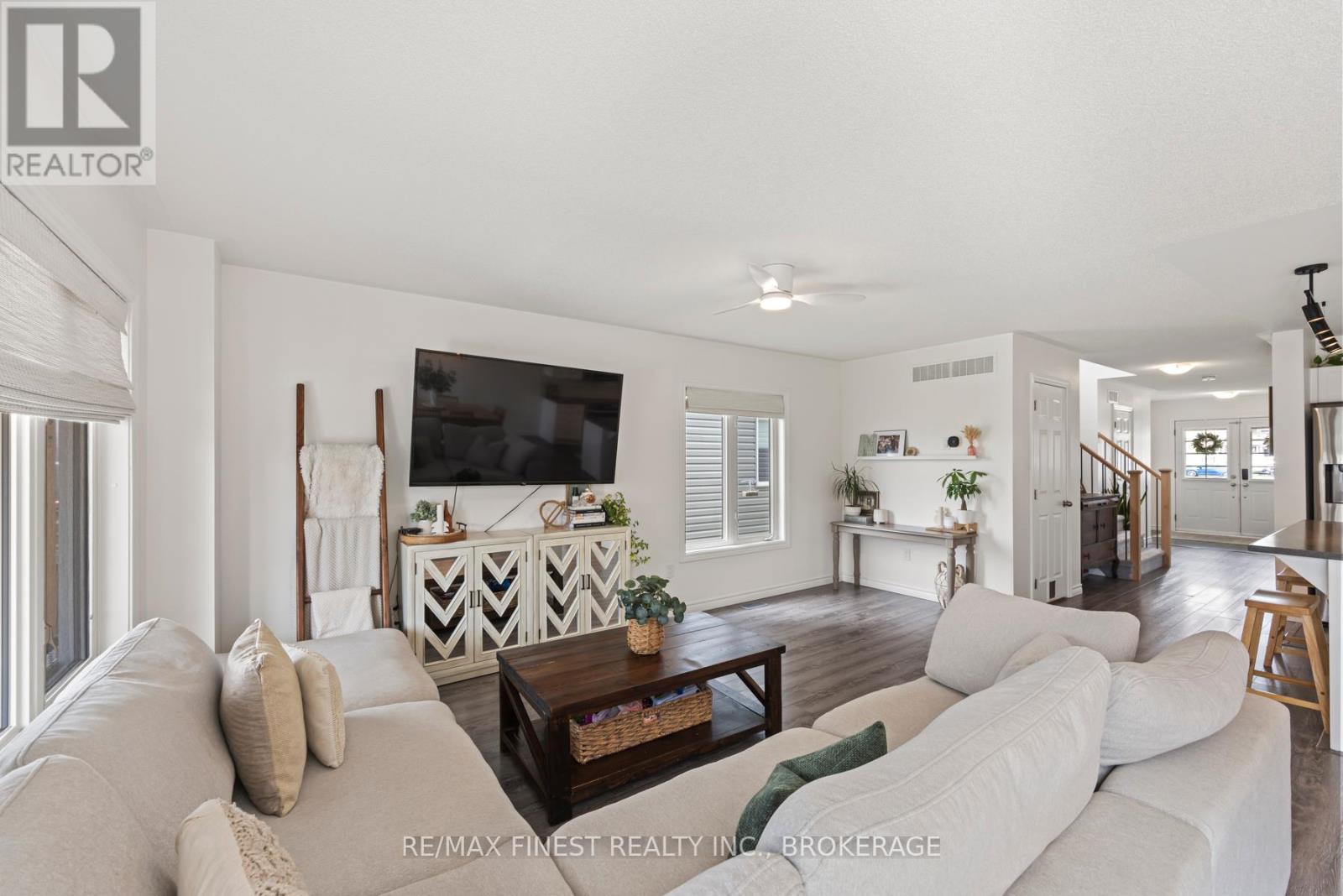 37 Brennan Crescent, Loyalist, Ontario  K0H 2H0 - Photo 16 - X12357379