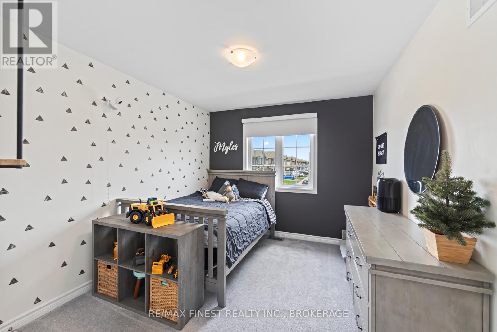 37 Brennan Crescent, Loyalist, Ontario  K0H 2H0 - Photo 35 - X12357379