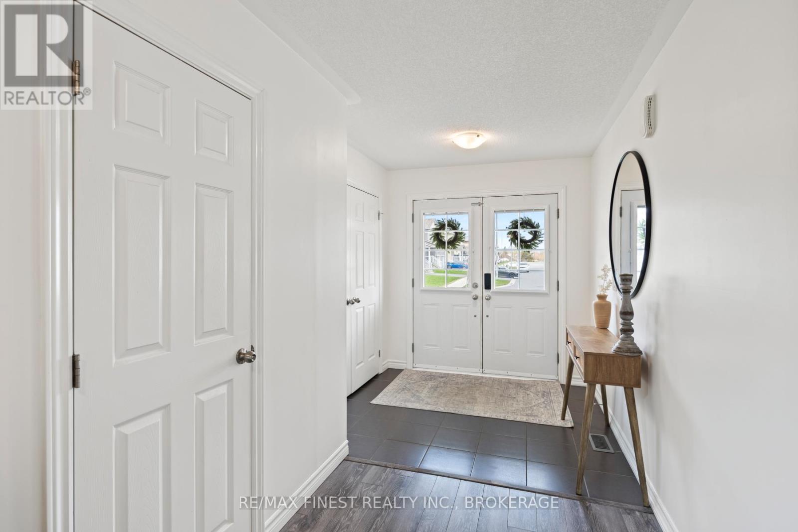 37 Brennan Crescent, Loyalist, Ontario  K0H 2H0 - Photo 5 - X12357379