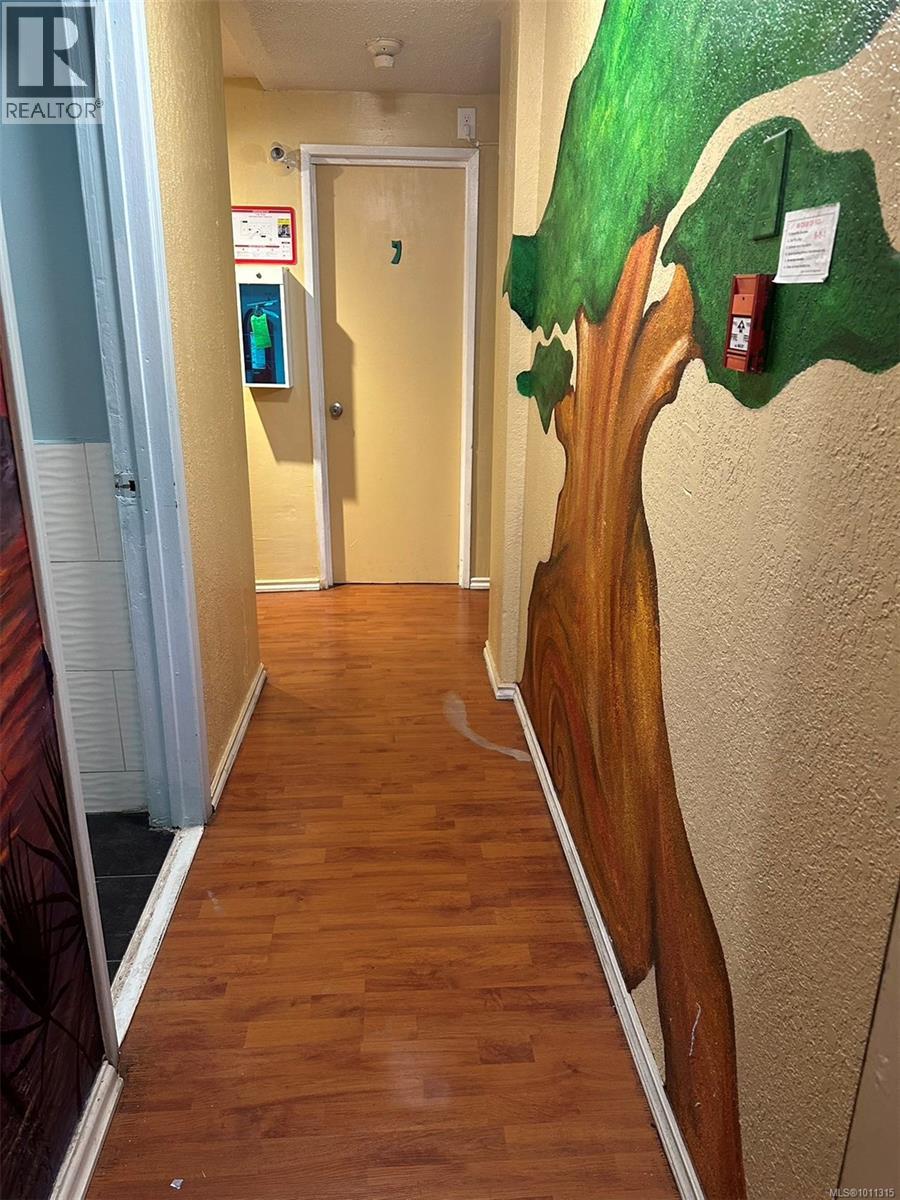 1608 Quadra St, Victoria, British Columbia  V8W 2L4 - Photo 20 - 1011315