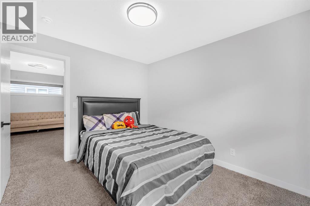945 Midtown Avenue Sw, Airdrie, Alberta  T4B 4V8 - Photo 36 - A2250393