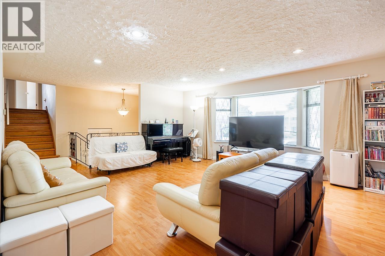 4684 Lancelot Court, Richmond, British Columbia  V7C 4S2 - Photo 7 - R3039317