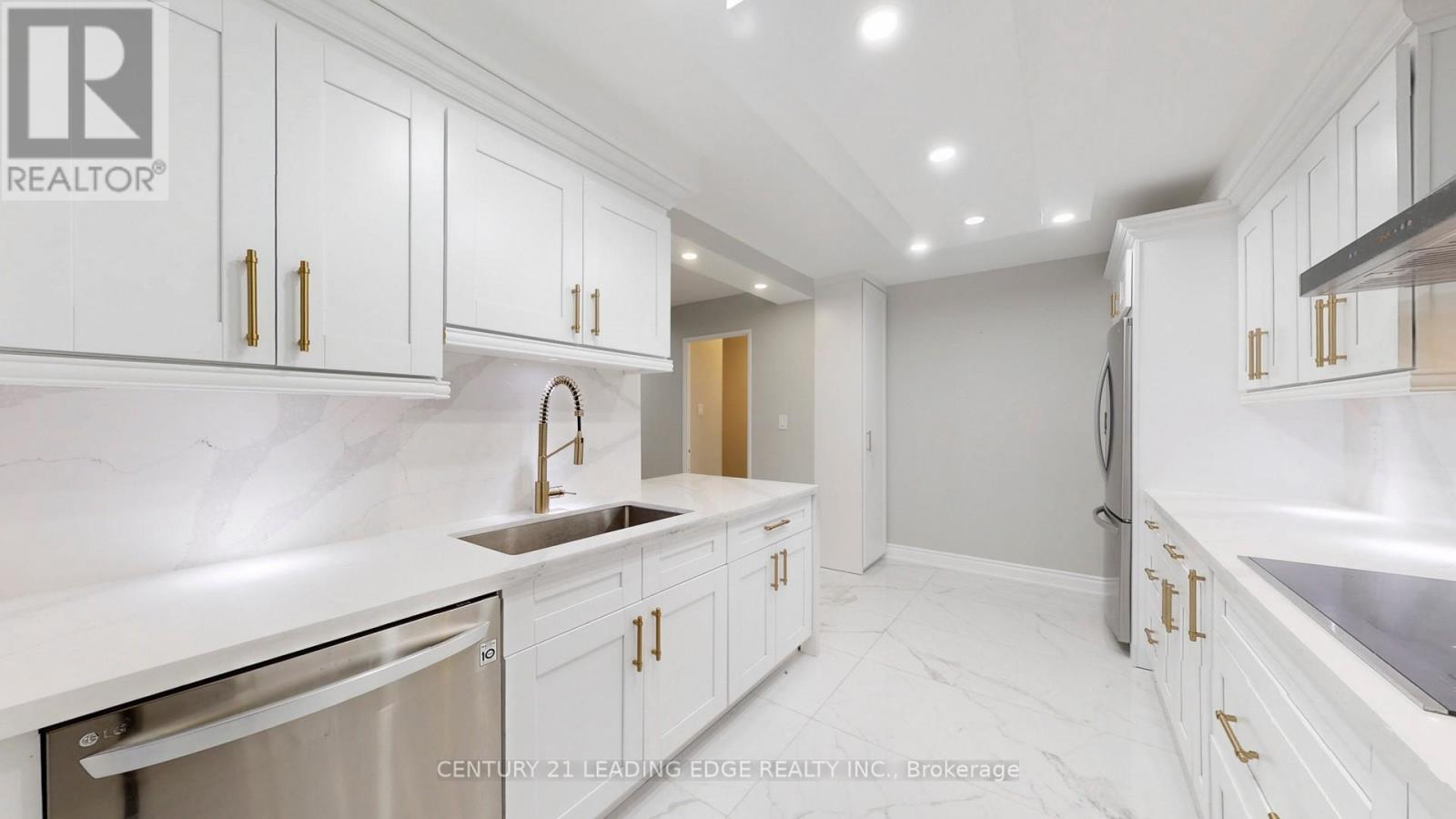 201 - 15 Mcmurrich Street, Toronto, Ontario  M5R 3M6 - Photo 11 - C12357308