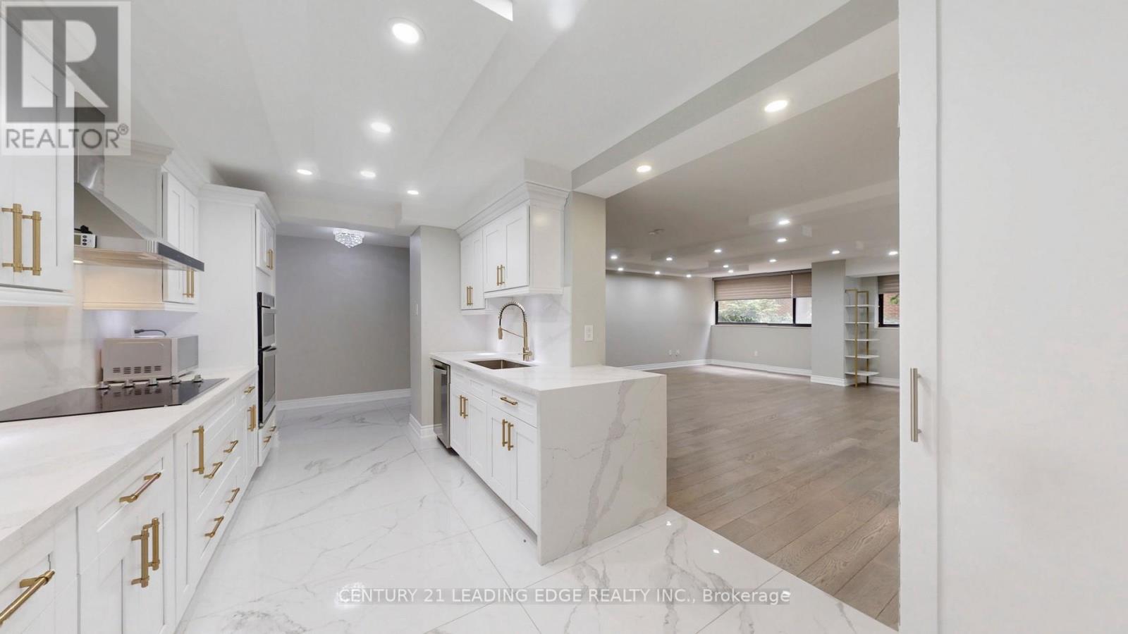 201 - 15 Mcmurrich Street, Toronto, Ontario  M5R 3M6 - Photo 12 - C12357308