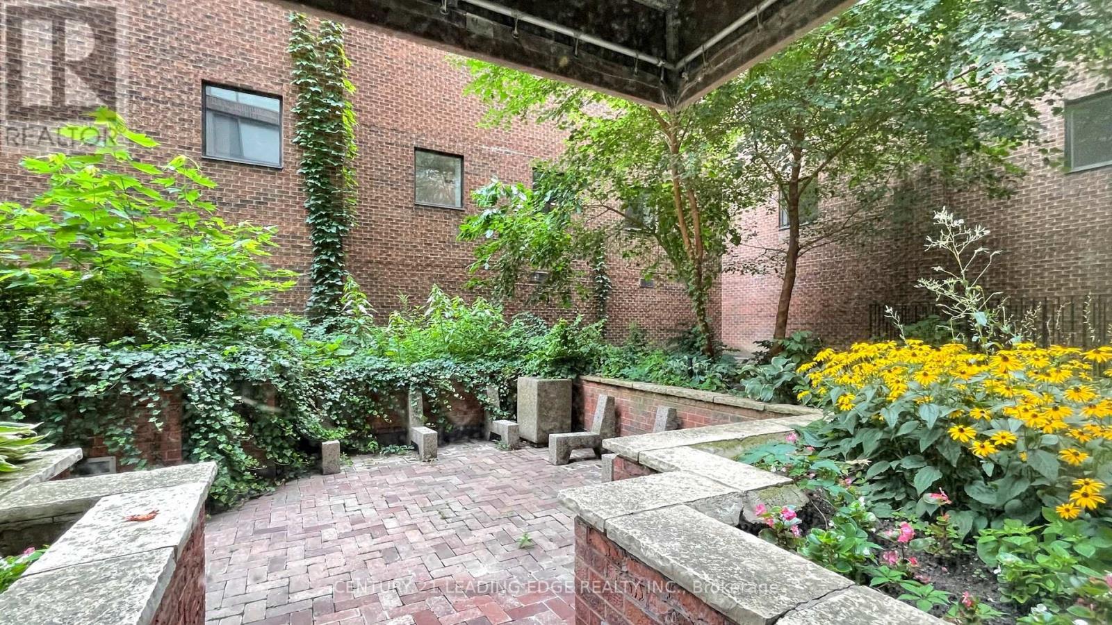 201 - 15 Mcmurrich Street, Toronto, Ontario  M5R 3M6 - Photo 38 - C12357308