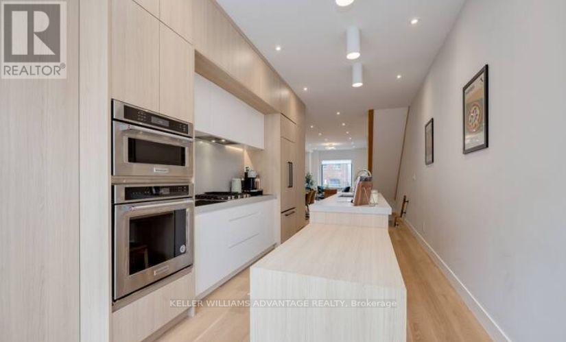 56 Foxley Street, Toronto (Trinity-Bellwoods), Ontario  M6J 1R2 - Photo 10 - C12357309