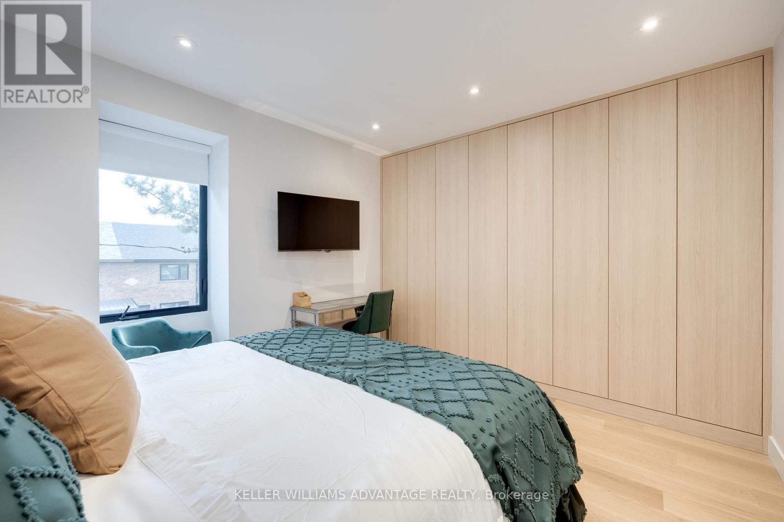 56 Foxley Street, Toronto (Trinity-Bellwoods), Ontario  M6J 1R2 - Photo 14 - C12357309