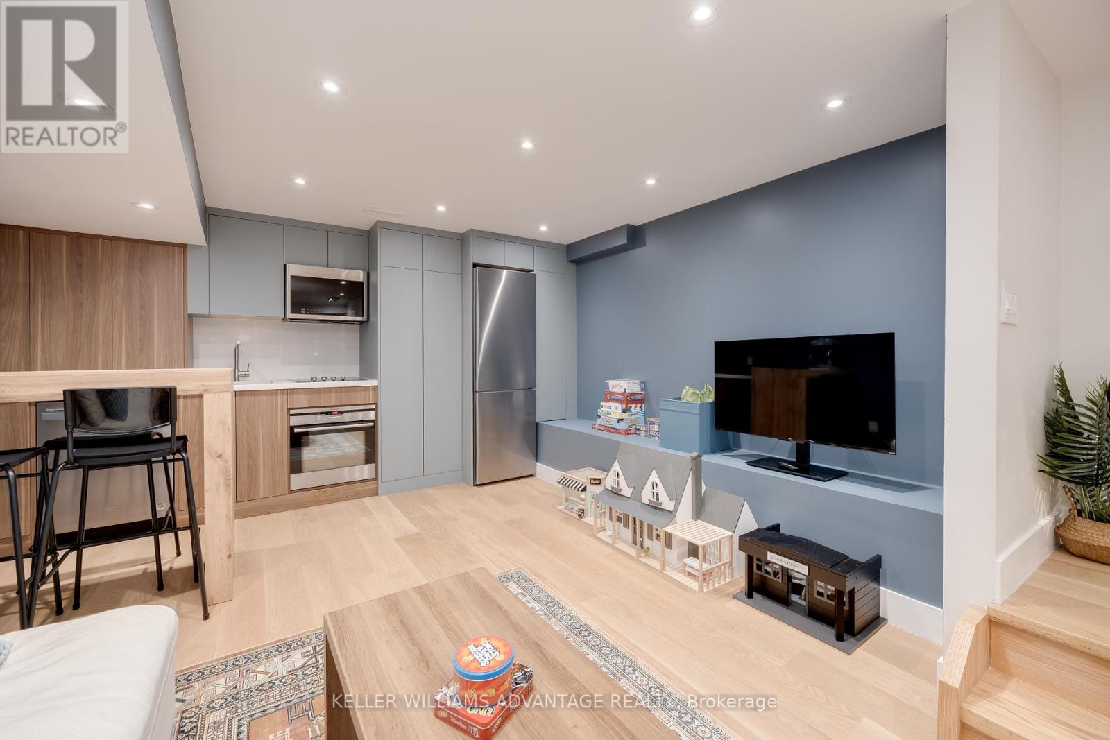 56 Foxley Street, Toronto (Trinity-Bellwoods), Ontario  M6J 1R2 - Photo 23 - C12357309