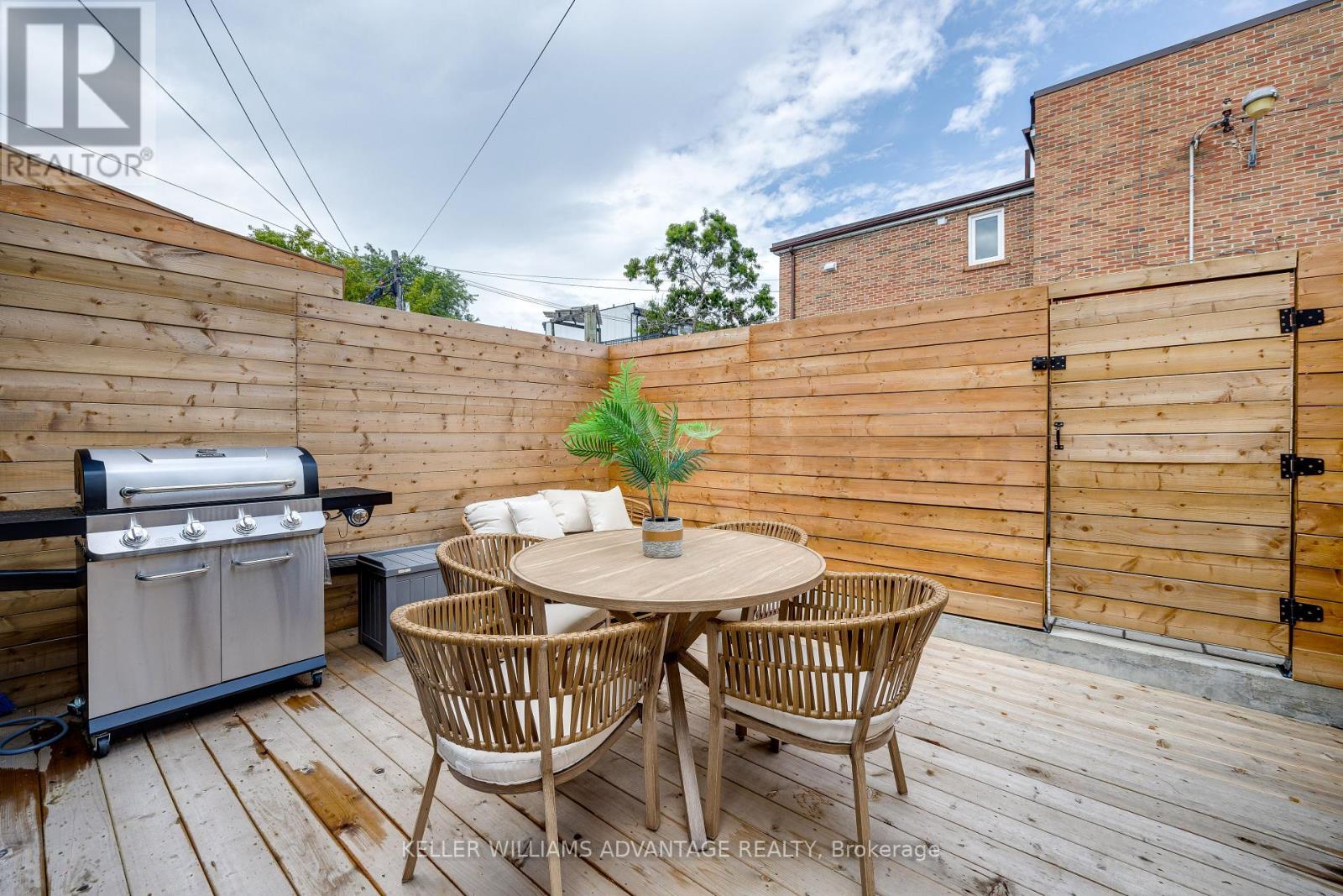56 Foxley Street, Toronto (Trinity-Bellwoods), Ontario  M6J 1R2 - Photo 33 - C12357309