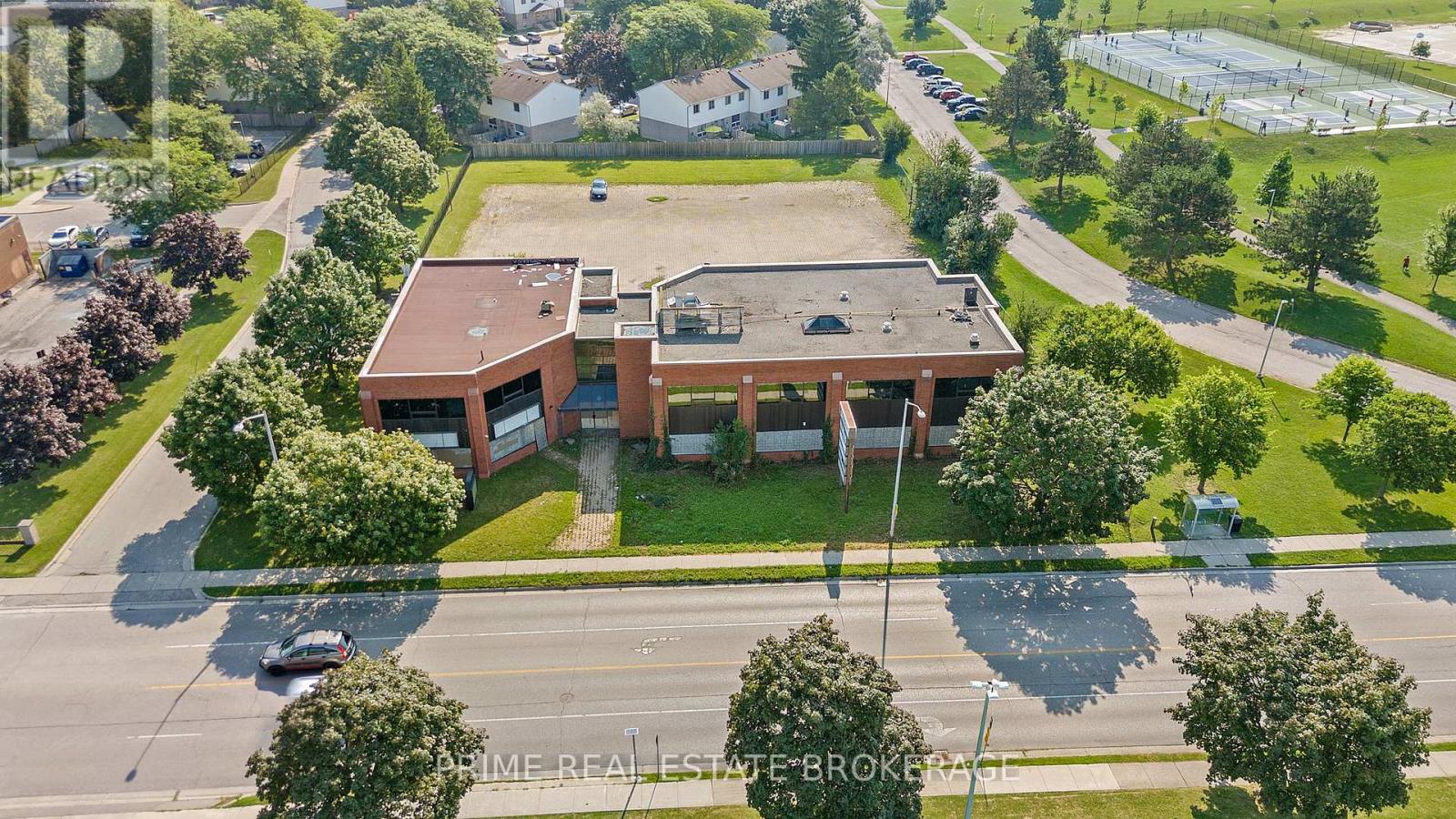 1408 Ernest Avenue, London South, Ontario  N6E 3B2 - Photo 7 - X12353331