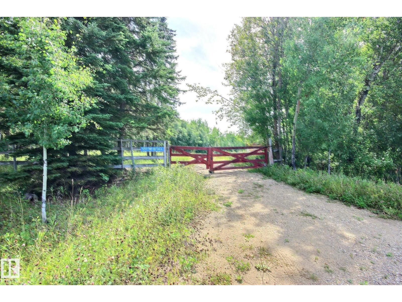 5217 Twp Road 541a, Rural Lac Ste. Anne County, Alberta  T0E 1V0 - Photo 3 - E4454052