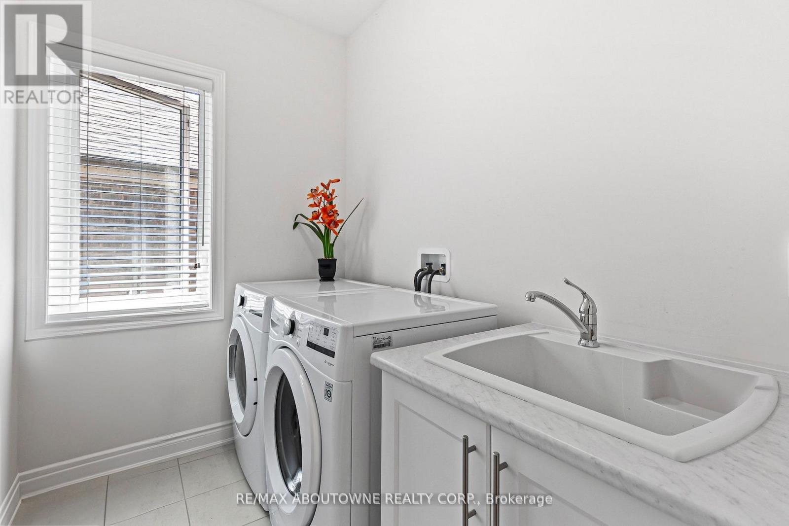 3470 Clayton Trail, Oakville, Ontario  L6H 0Y9 - Photo 20 - W12357304