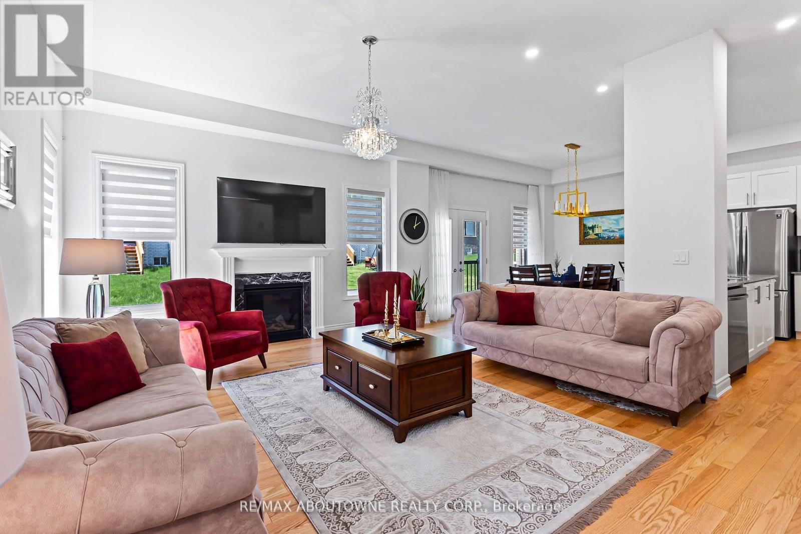 3470 Clayton Trail, Oakville, Ontario  L6H 0Y9 - Photo 9 - W12357304