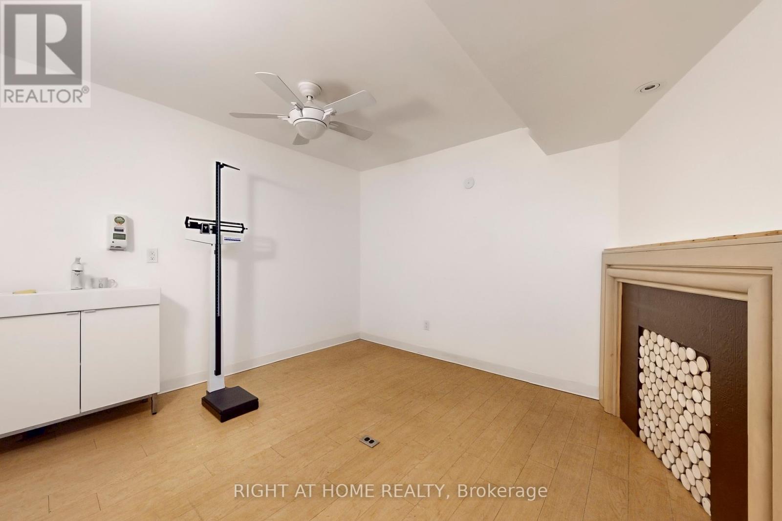 2390a Bloor Street W, Toronto, Ontario  M6S 1P5 - Photo 13 - W12357310