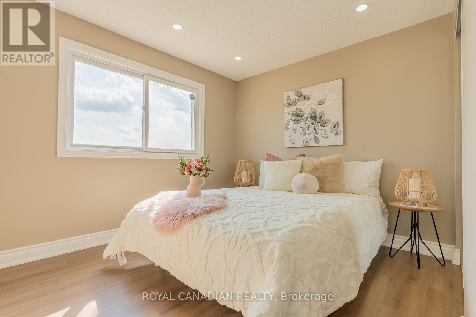 60 Cherrytree Drive W, Brampton, Ontario  L6Y 3P5 - Photo 9 - W12357317