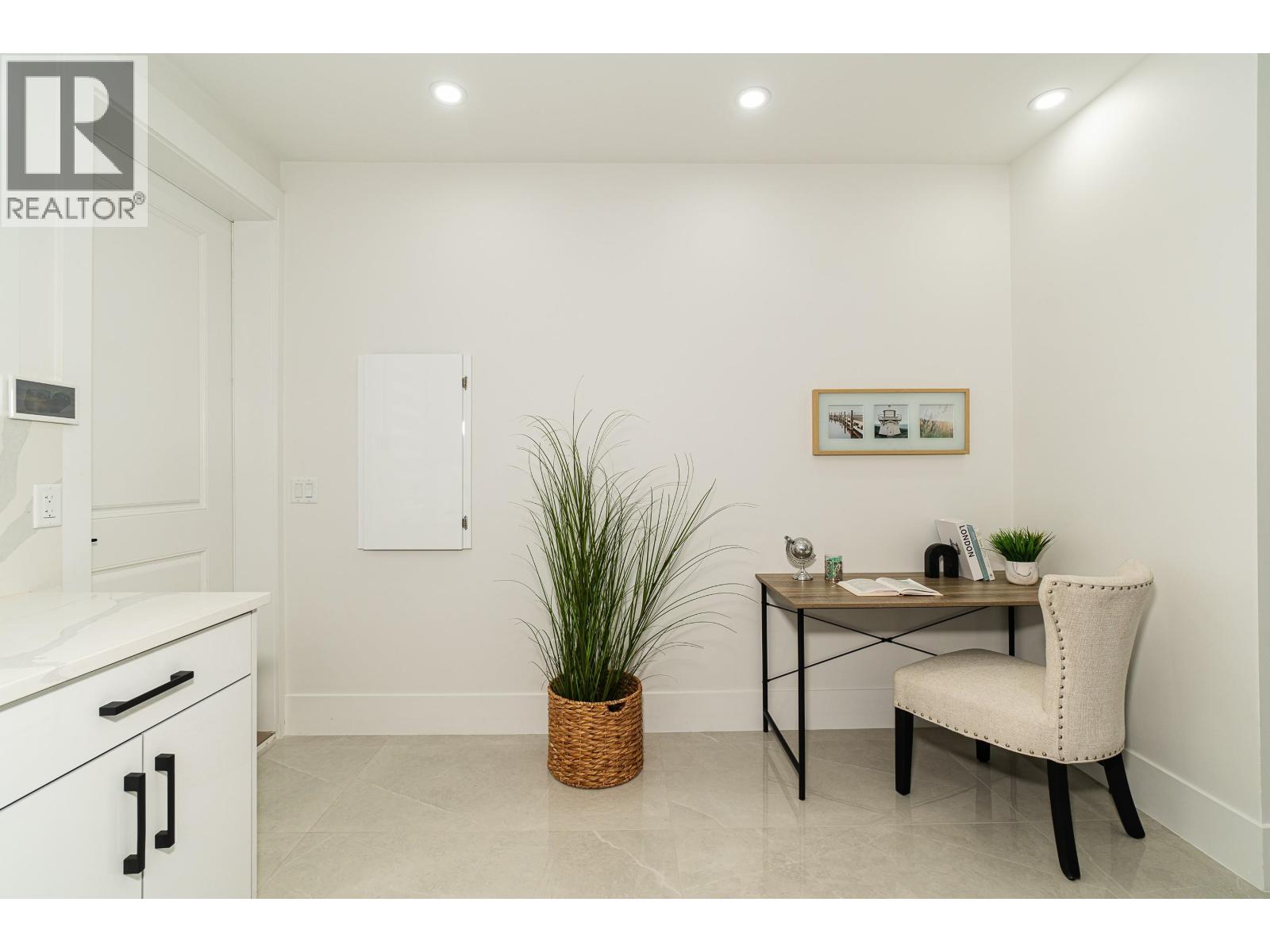 Listing Picture 15 of 38 : 2792 E 49TH AVENUE, Vancouver / 溫哥華 - 魯藝地產 Yvonne Lu Group - MLS Medallion Club Member