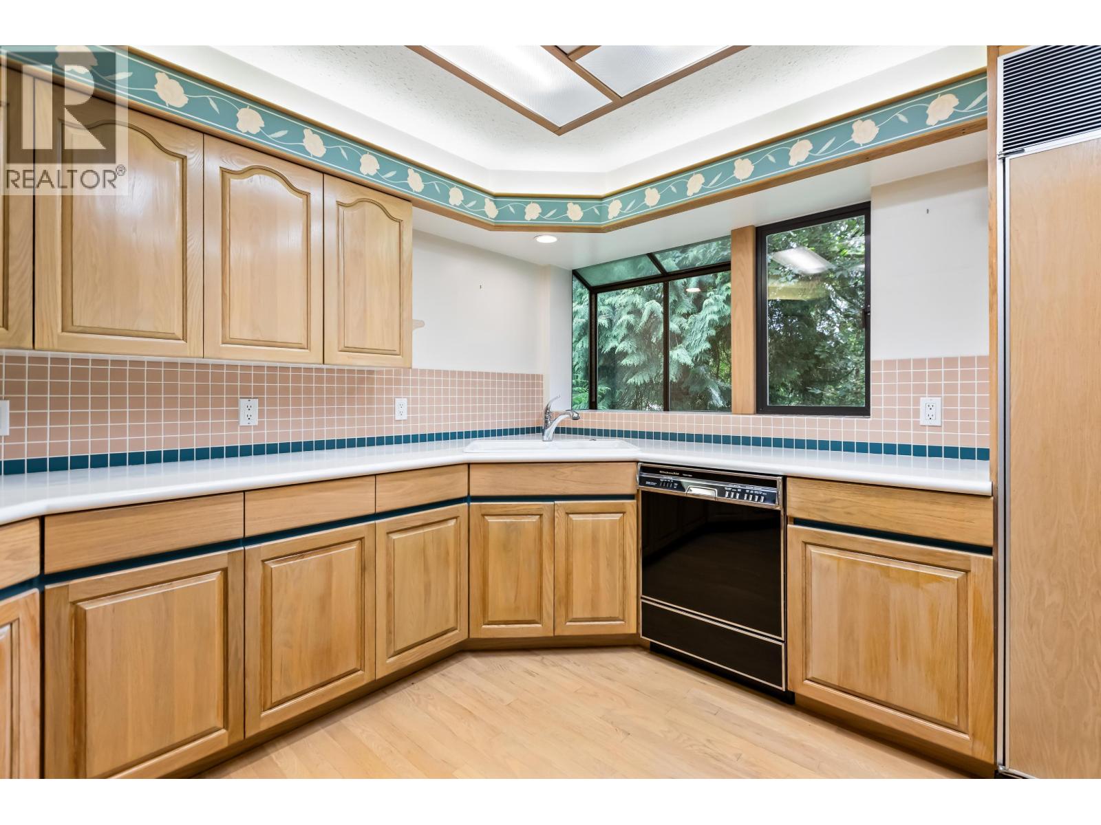 20804 Wicklund Avenue, Maple Ridge, British Columbia  V2X 8M5 - Photo 15 - R3039300