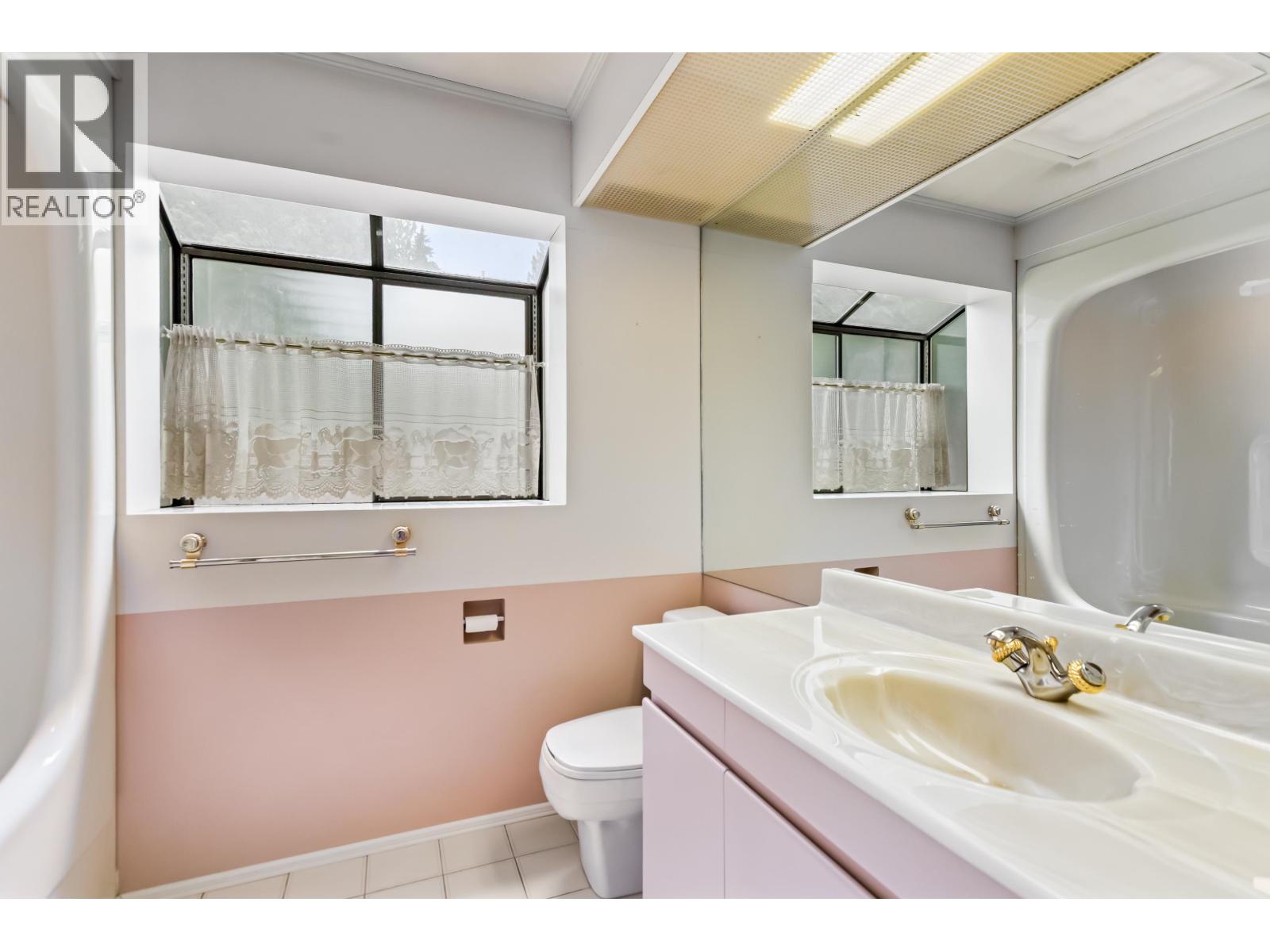 20804 Wicklund Avenue, Maple Ridge, British Columbia  V2X 8M5 - Photo 22 - R3039300
