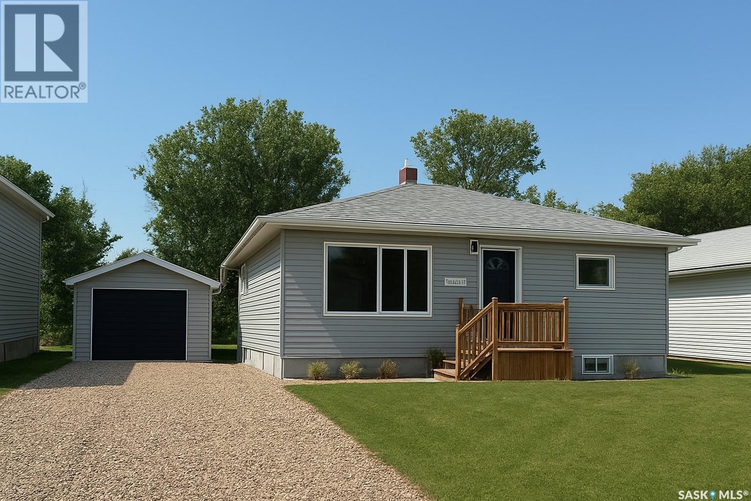 223 Eisenhower STREET, Midale, Saskatchewan