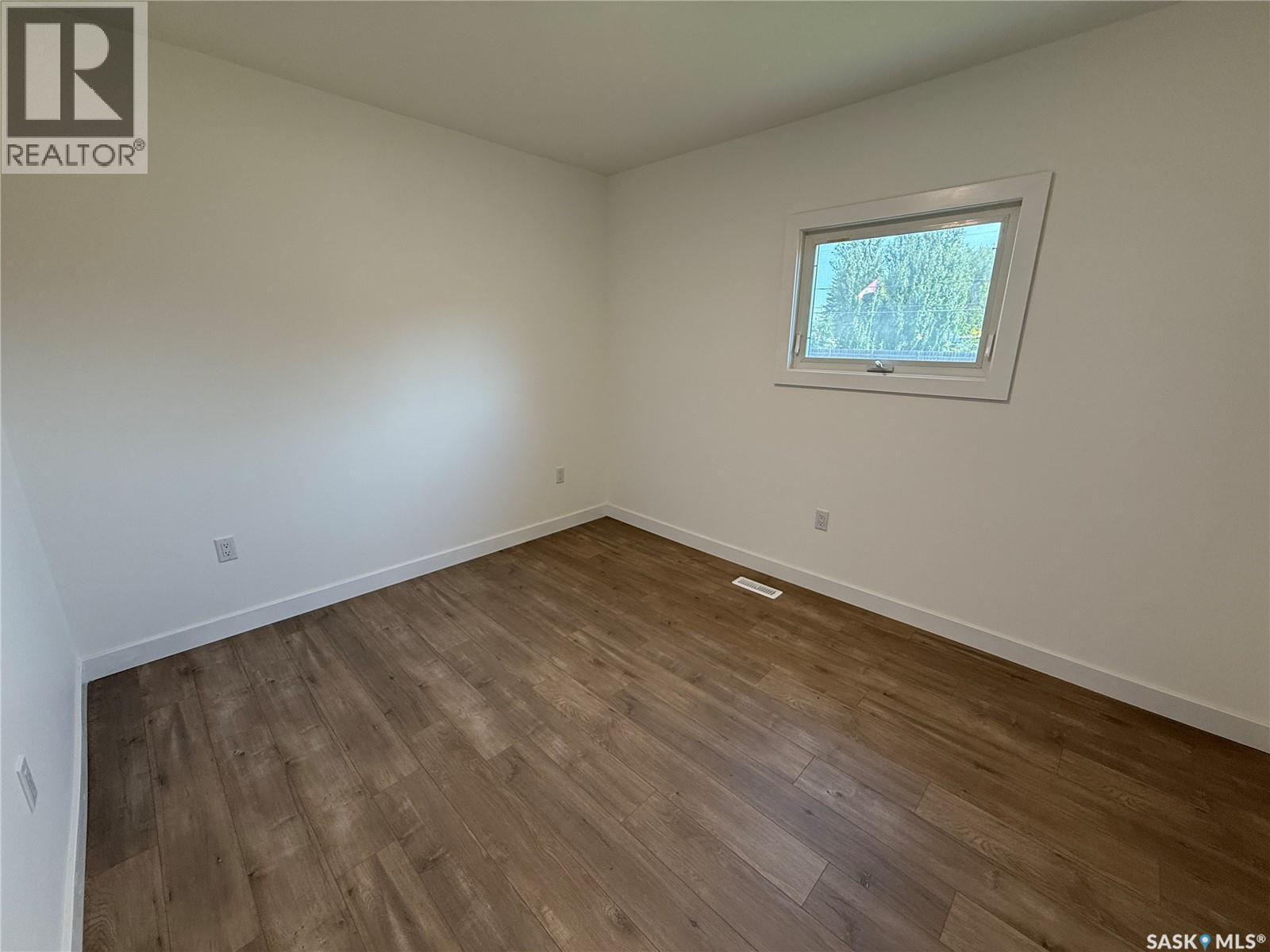 223 Eisenhower Street, Midale, Saskatchewan  S0C 1S0 - Photo 6 - SK016279