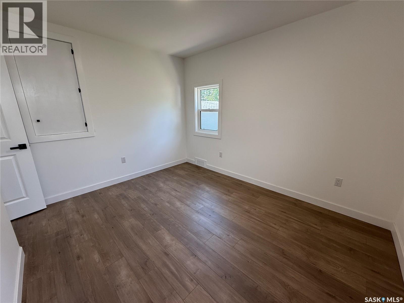 223 Eisenhower Street, Midale, Saskatchewan  S0C 1S0 - Photo 9 - SK016279