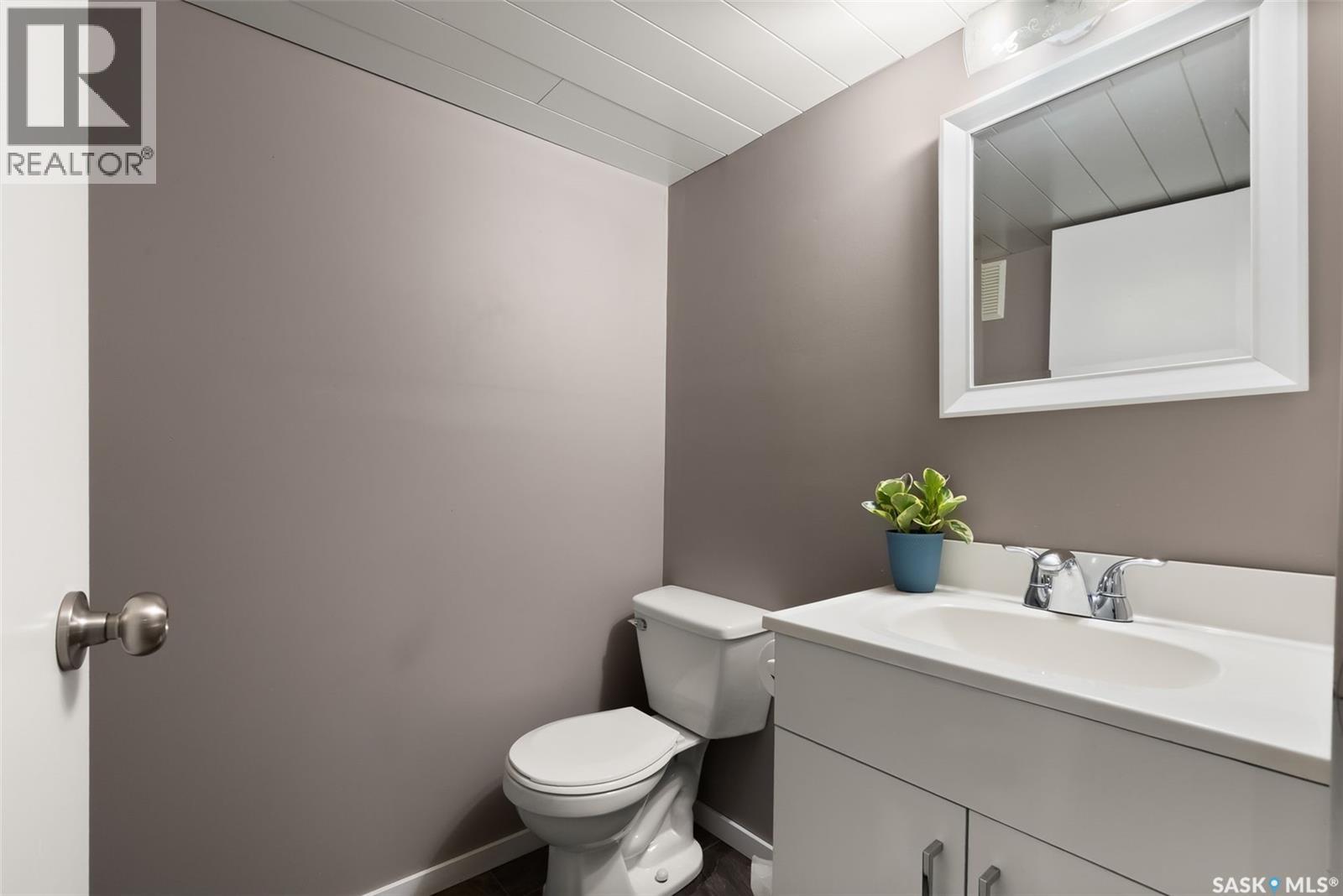 114 Mackenzie Crescent, Regina, Saskatchewan  S4N 5G5 - Photo 22 - SK016273
