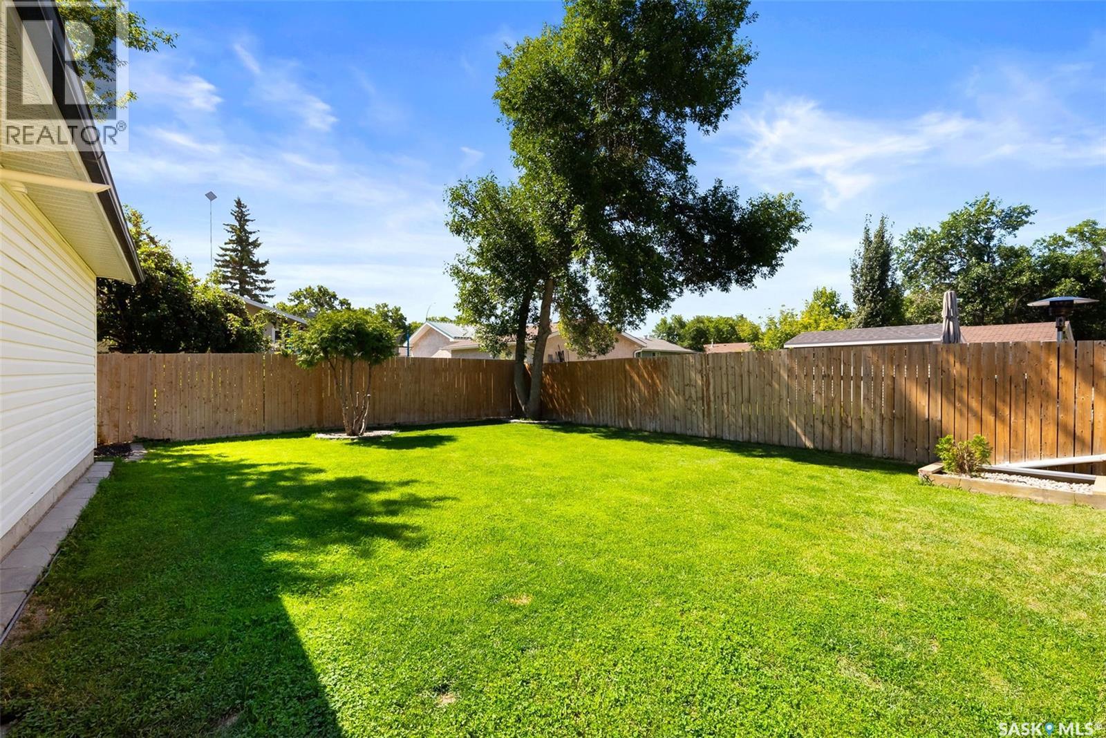 114 Mackenzie Crescent, Regina, Saskatchewan  S4N 5G5 - Photo 25 - SK016273