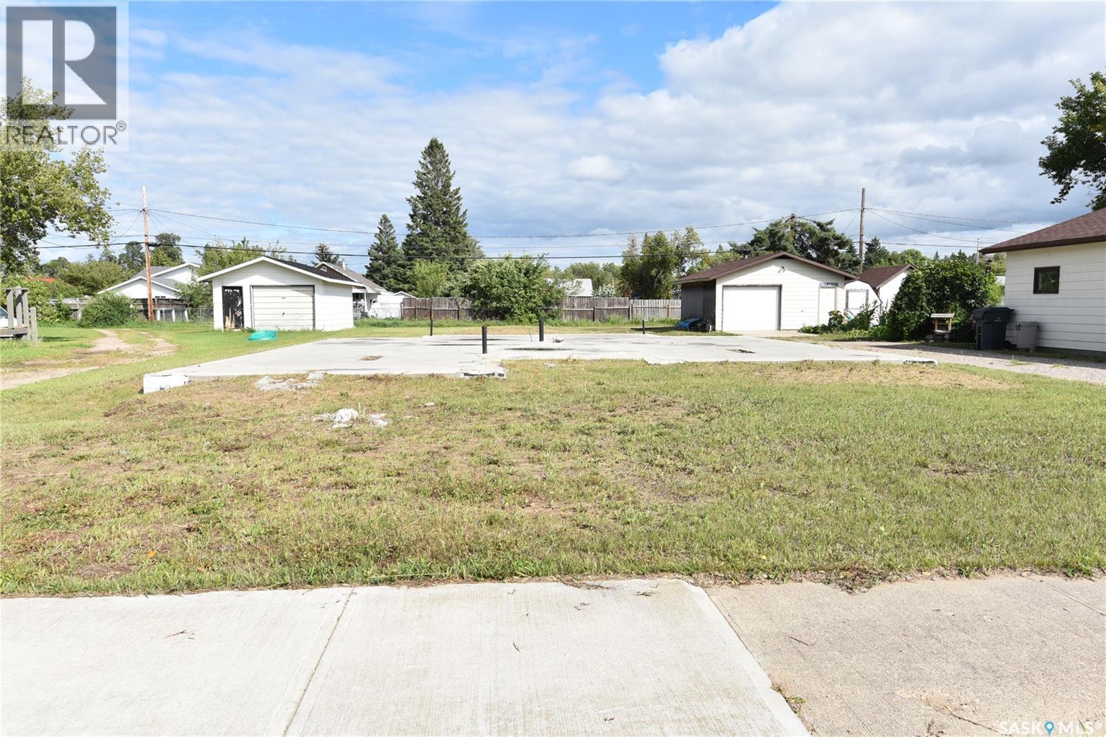 115 3rd STREET N, Nipawin, Saskatchewan