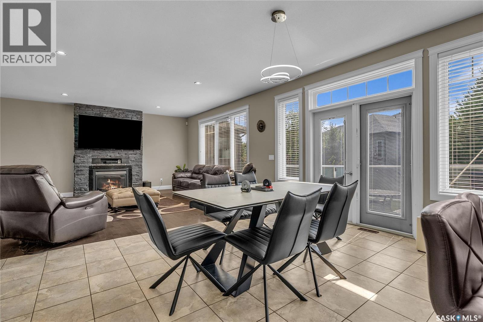 715 Beechdale Way, Saskatoon, Saskatchewan  S7V 0A5 - Photo 12 - SK016165