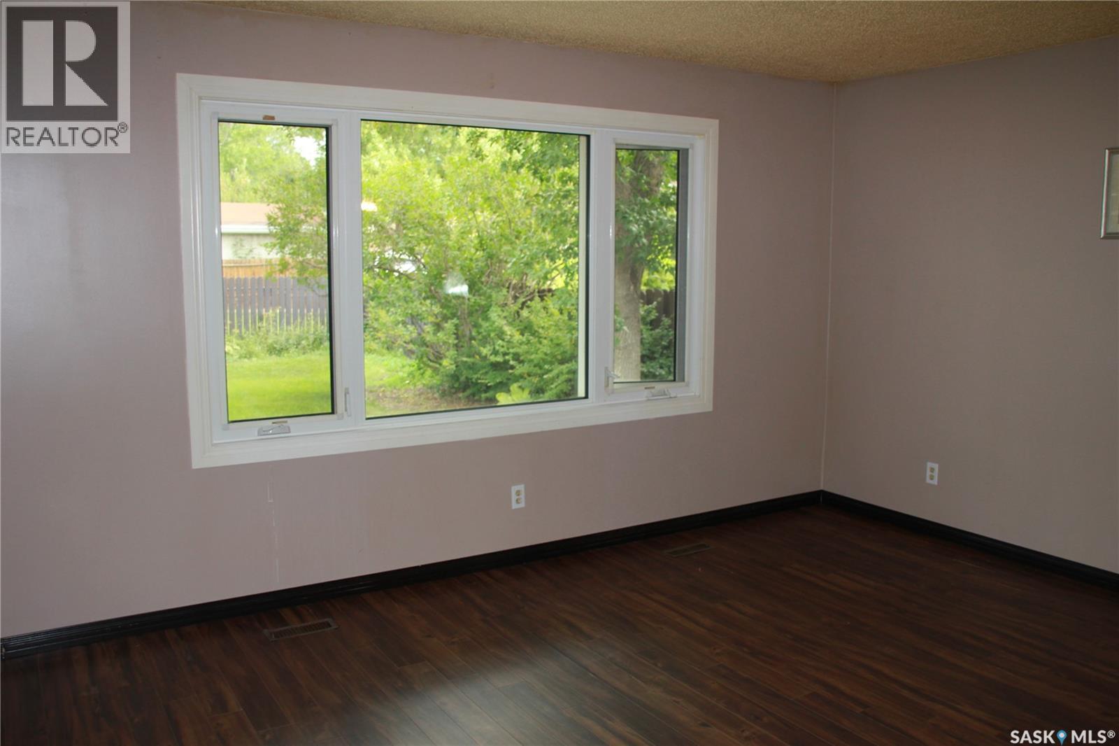 915 Rowell Crescent N, Regina, Saskatchewan  S4X 2A5 - Photo 7 - SK016164