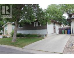 915 Rowell Crescent N McCarthy Park, Regina, Ca