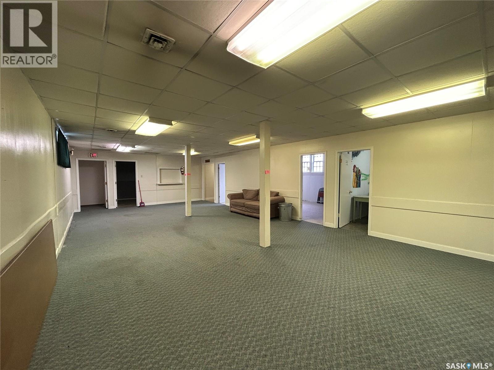 27 Hochelaga Street W, Moose Jaw, Saskatchewan  S6H 2E9 - Photo 37 - SK016145