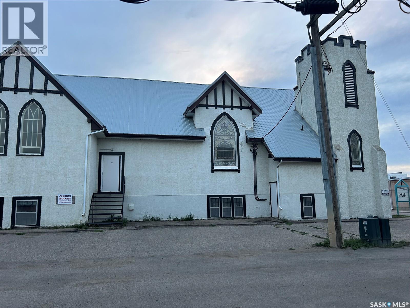 27 Hochelaga Street W, Moose Jaw, Saskatchewan  S6H 2E9 - Photo 45 - SK016145