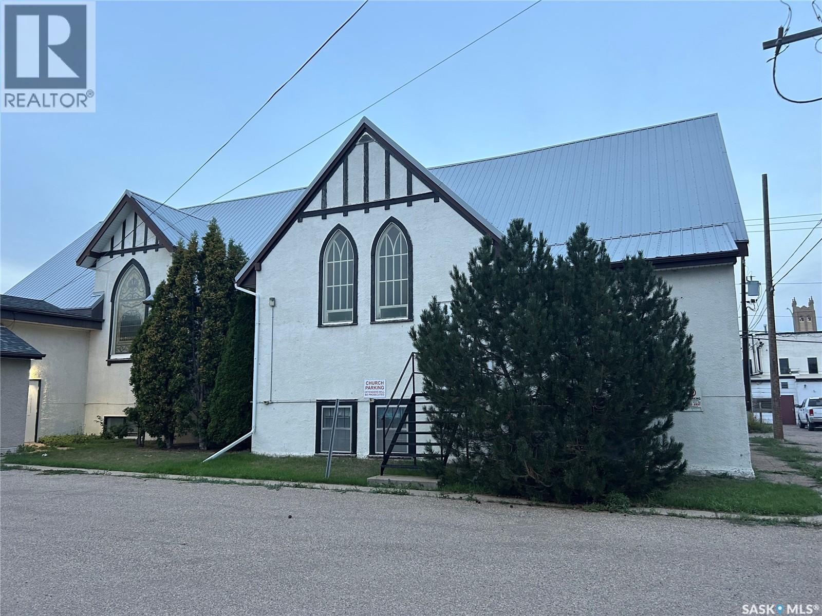 27 Hochelaga Street W, Moose Jaw, Saskatchewan  S6H 2E9 - Photo 47 - SK016145