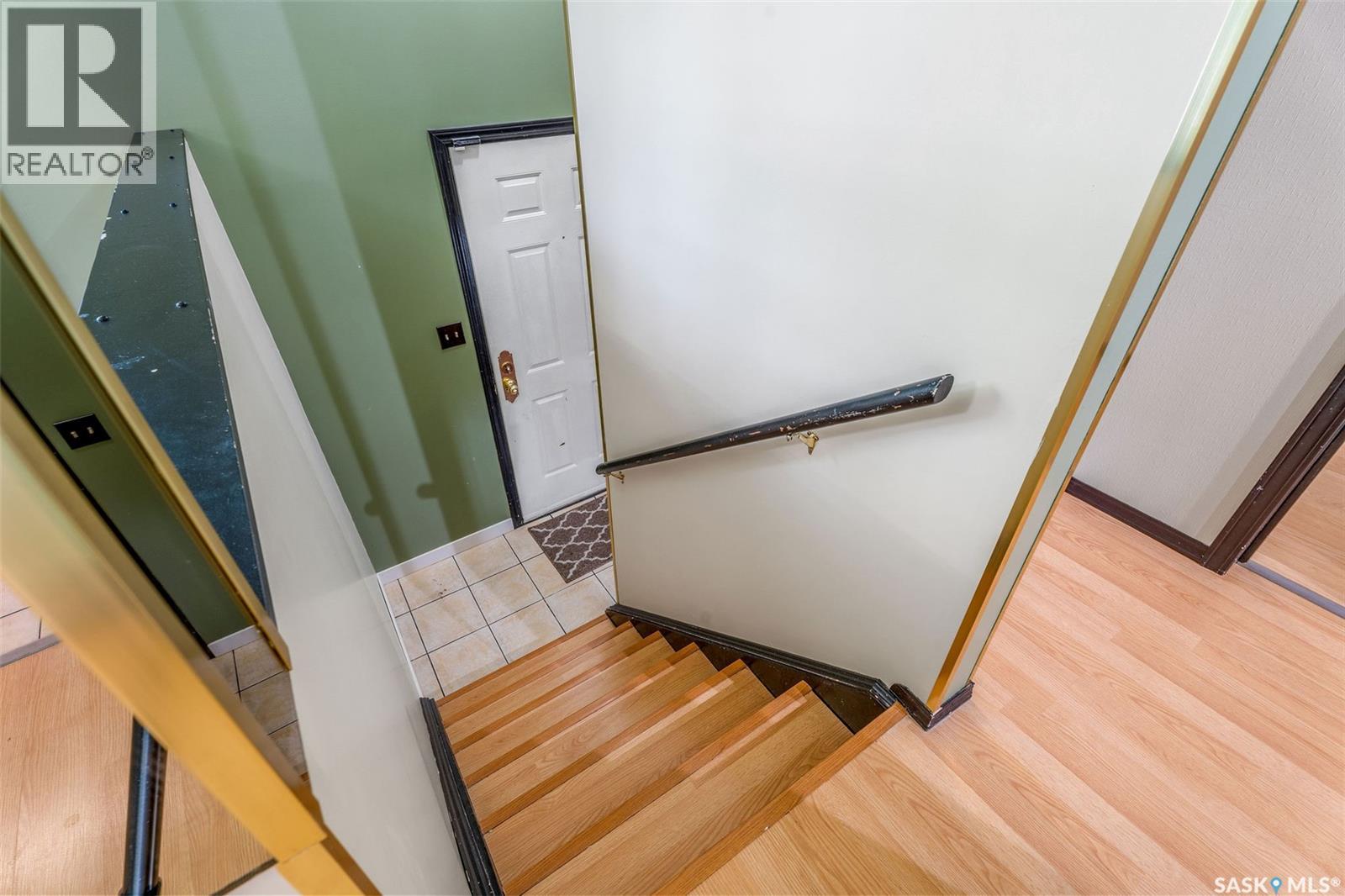 3248 15th Avenue E, Prince Albert, Saskatchewan  S6V 7T3 - Photo 4 - SK016114