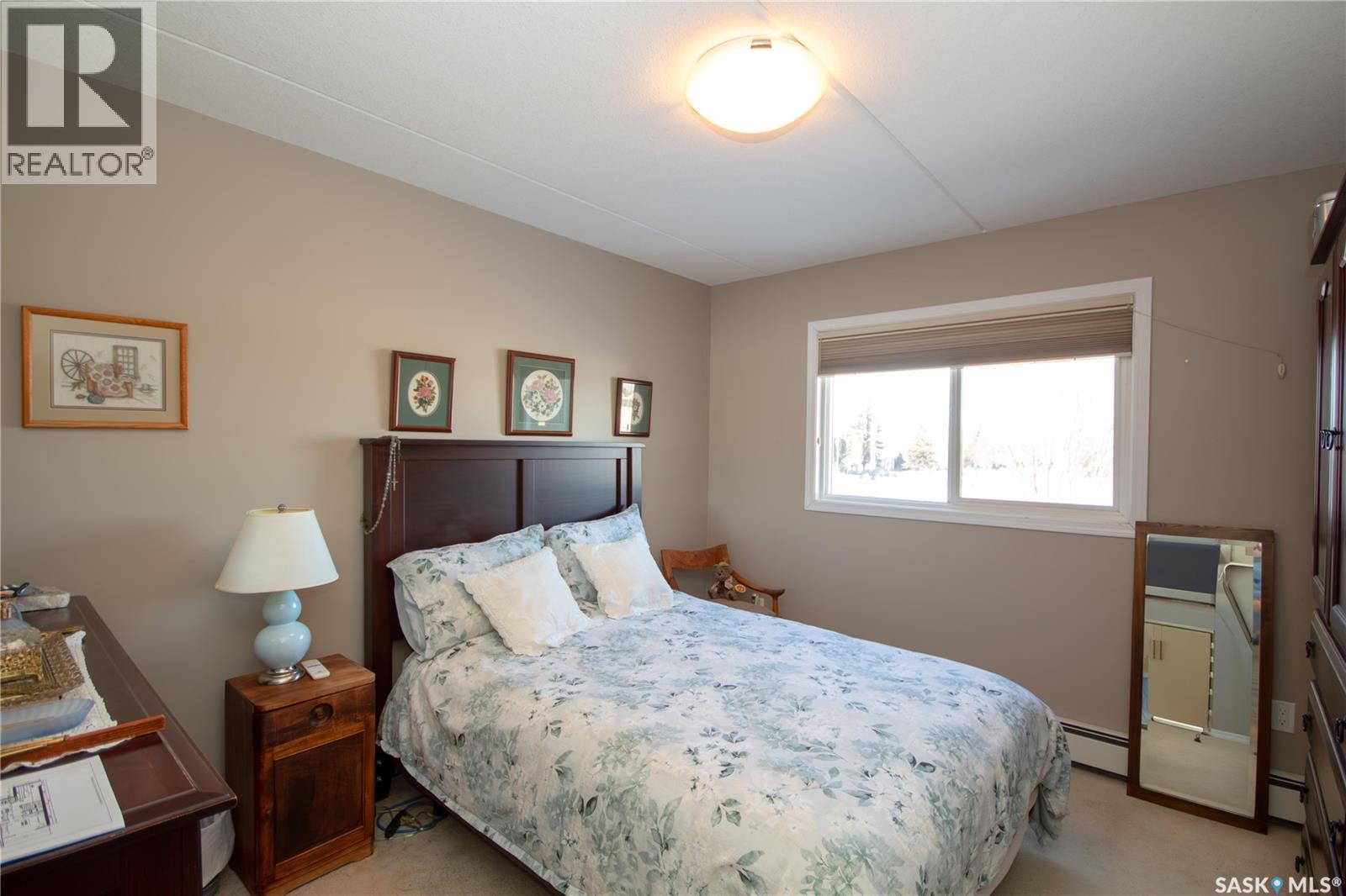 204 2 18th Street E, Battleford, Saskatchewan  S0M 0E0 - Photo 16 - SK016045
