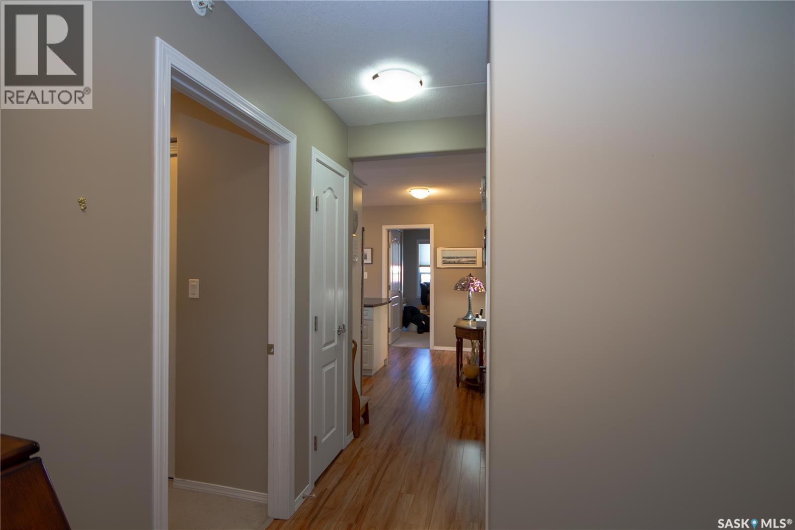 204 2 18th Street E, Battleford, Saskatchewan  S0M 0E0 - Photo 3 - SK016045