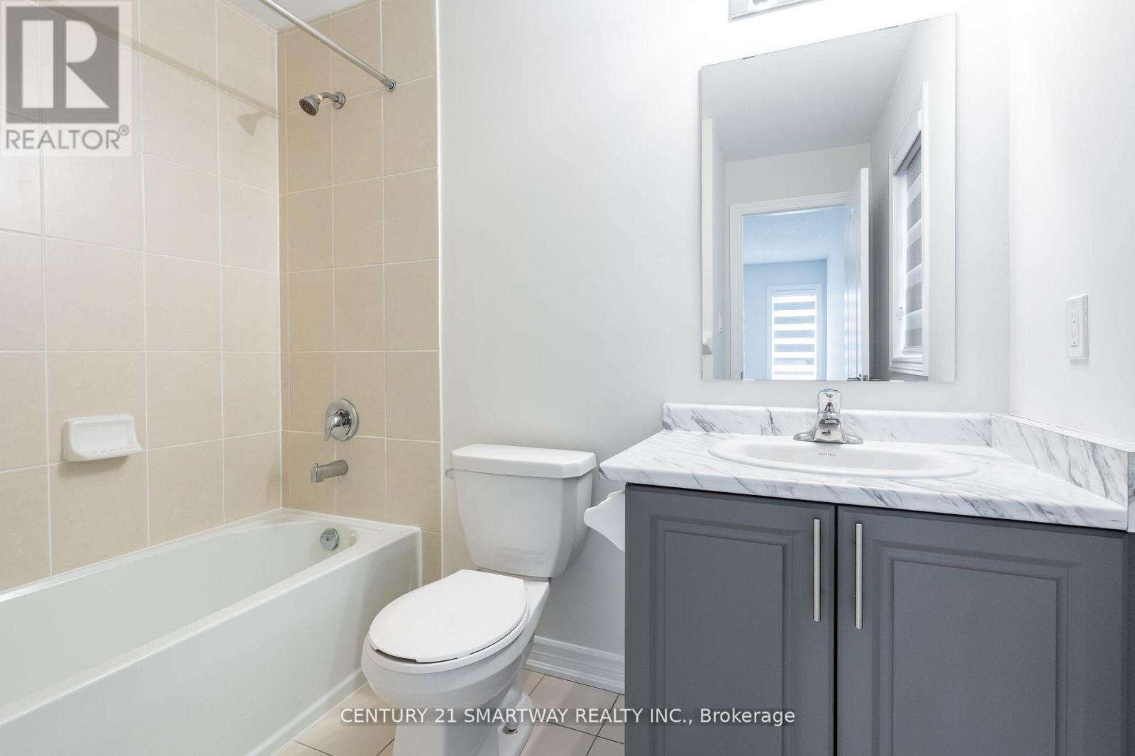 26 Huntsworth Avenue, Thorold, Ontario  L2V 5G7 - Photo 29 - X12357266